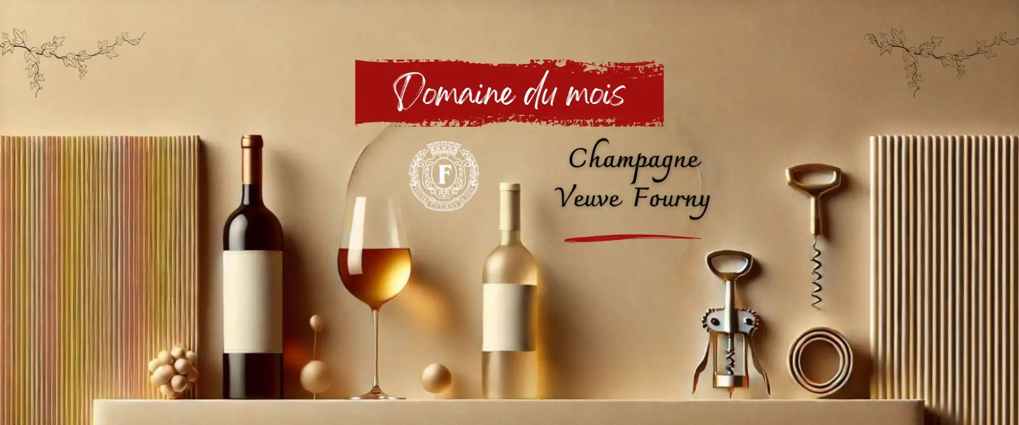 Bouteille de champagne avec feuille d'or et étiquette rouge, verre de vin blanc devant.